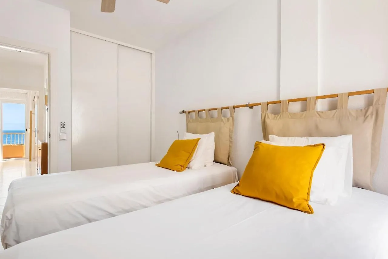Beachfront Triplex With Swimming Pool & Parking Radazul Spain