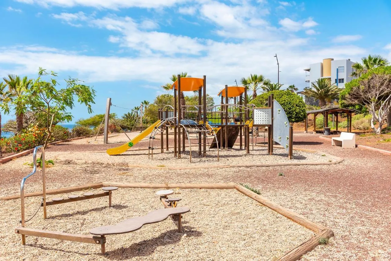 Apartment Beachfront Triplex With Swimming Pool & Parking Radazul